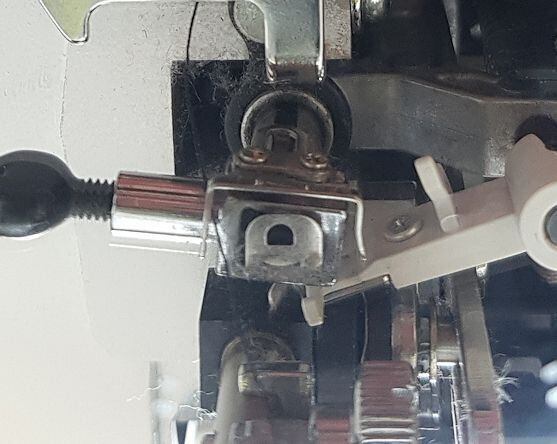 sewing machine needles 