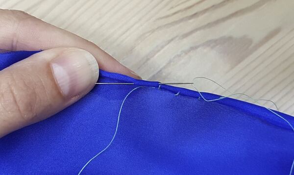 How to make a silk scarf