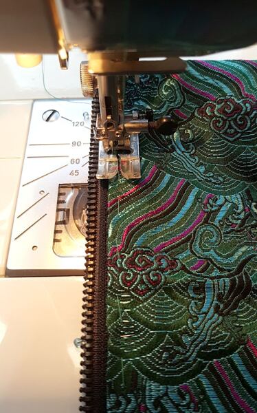 how to make a bomber jacket