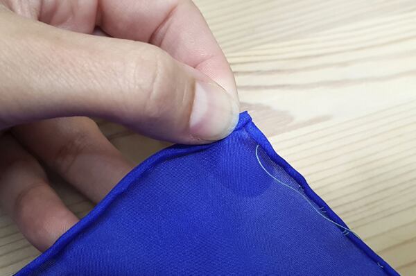 How to make a silk scarf