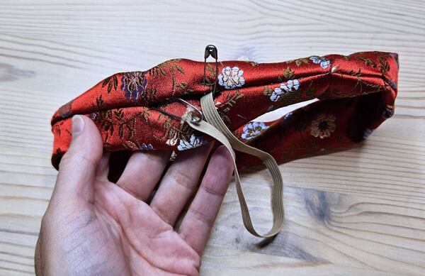 silk scrunchie sewing tutorial