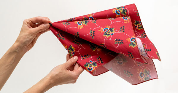 How to make a silk scarf