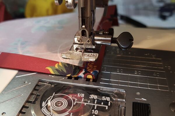 How to make a silk scarf