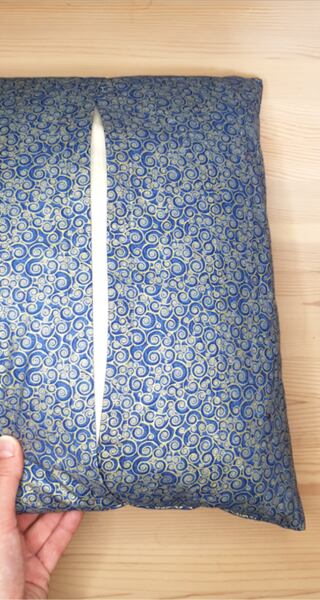 throw pillow closures