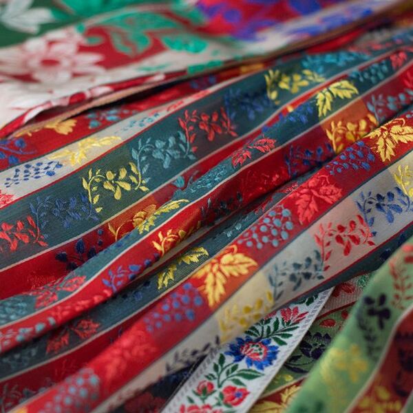 Ribboned brocade for Chod kroj