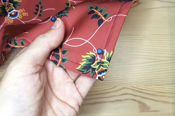 How to make a silk scarf