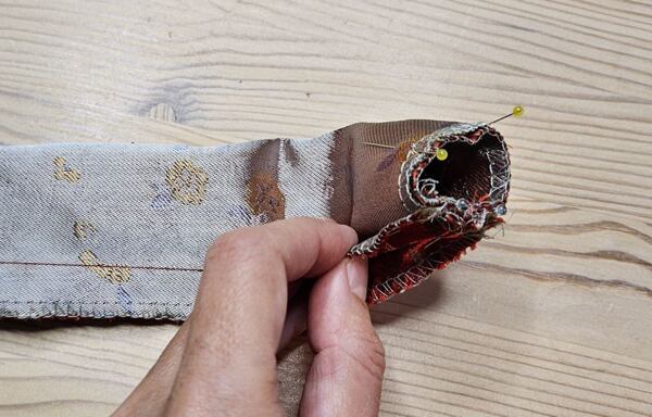 silk scrunchie sewing tutorial