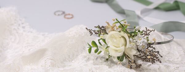 látka na svatební šaty – Alenconská krajka Rosemary