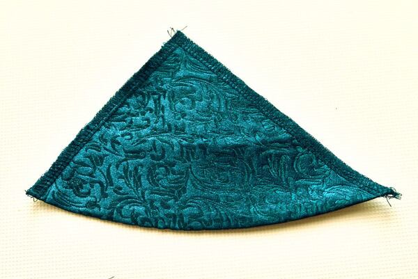 how to finish a curved hem with crinoline tape