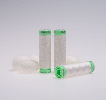 Silk thread, 50m, white 2000