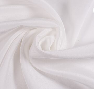 Silk crêpe de Chine, ivory
