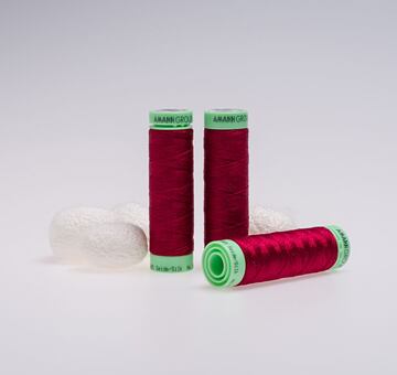 Silk thread, 50m, crimson 106