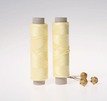 Fine linen thread, 20x3, 100m, pale yellow