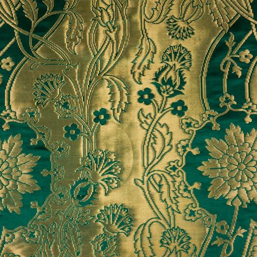 Cloth of gold for renaissance clothing in mulberry silk © Sartor Bohemia