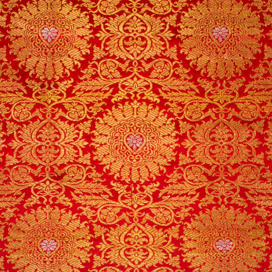 Red and gold brocade fabric for medieval clothing from 100% silk © Sartor Bohemia