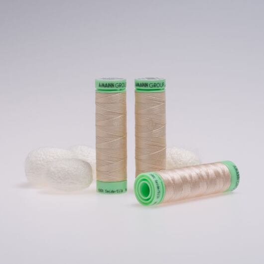 Silk thread, 50m, champagne