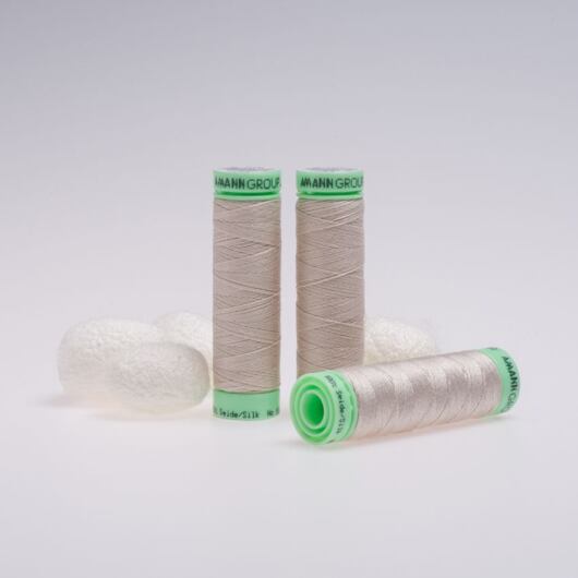 Silk thread, 50m, cream