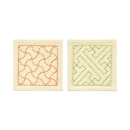 Sashiko starter kit 10 x 10 cm BUNDOU-TSUNAGI a SAYAGATA, ecru