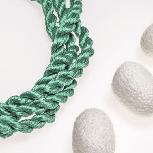 Silk embroidery floss, blue 67-5