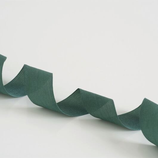 Hedvábná stuha šíře 2 cm