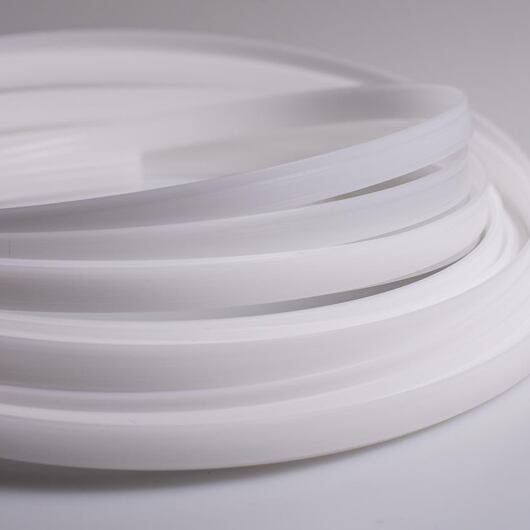 Kostice plastové ploché 7mm, 10m