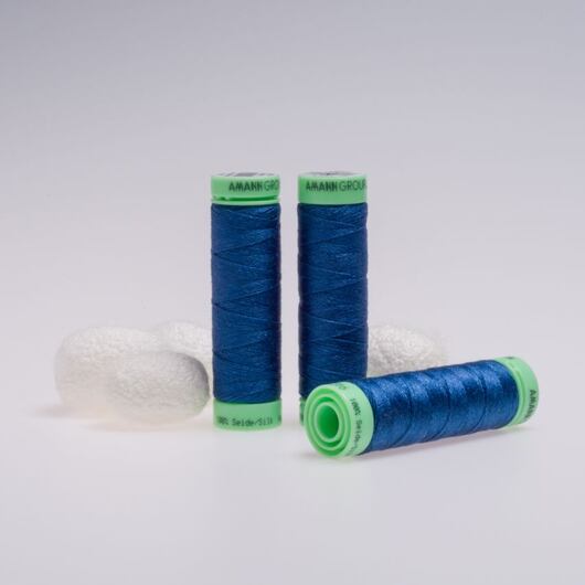 Silk thread, 50m, blue