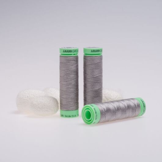 Silk thread, 50m, grey