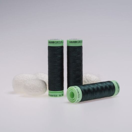 Silk thread, 50m, dark green