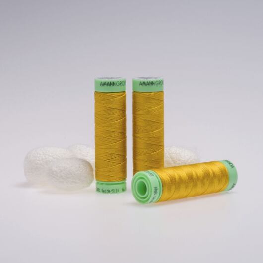 Silk thread, 50m, yellow