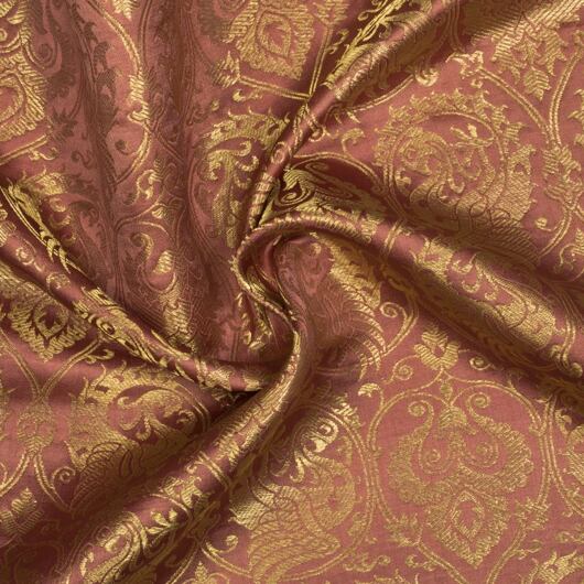 Pink and gold brocade fabric for medieval clothing from 100% silk © Sartor Bohemia