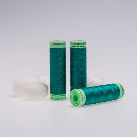 Silk thread, 50m, emerald
